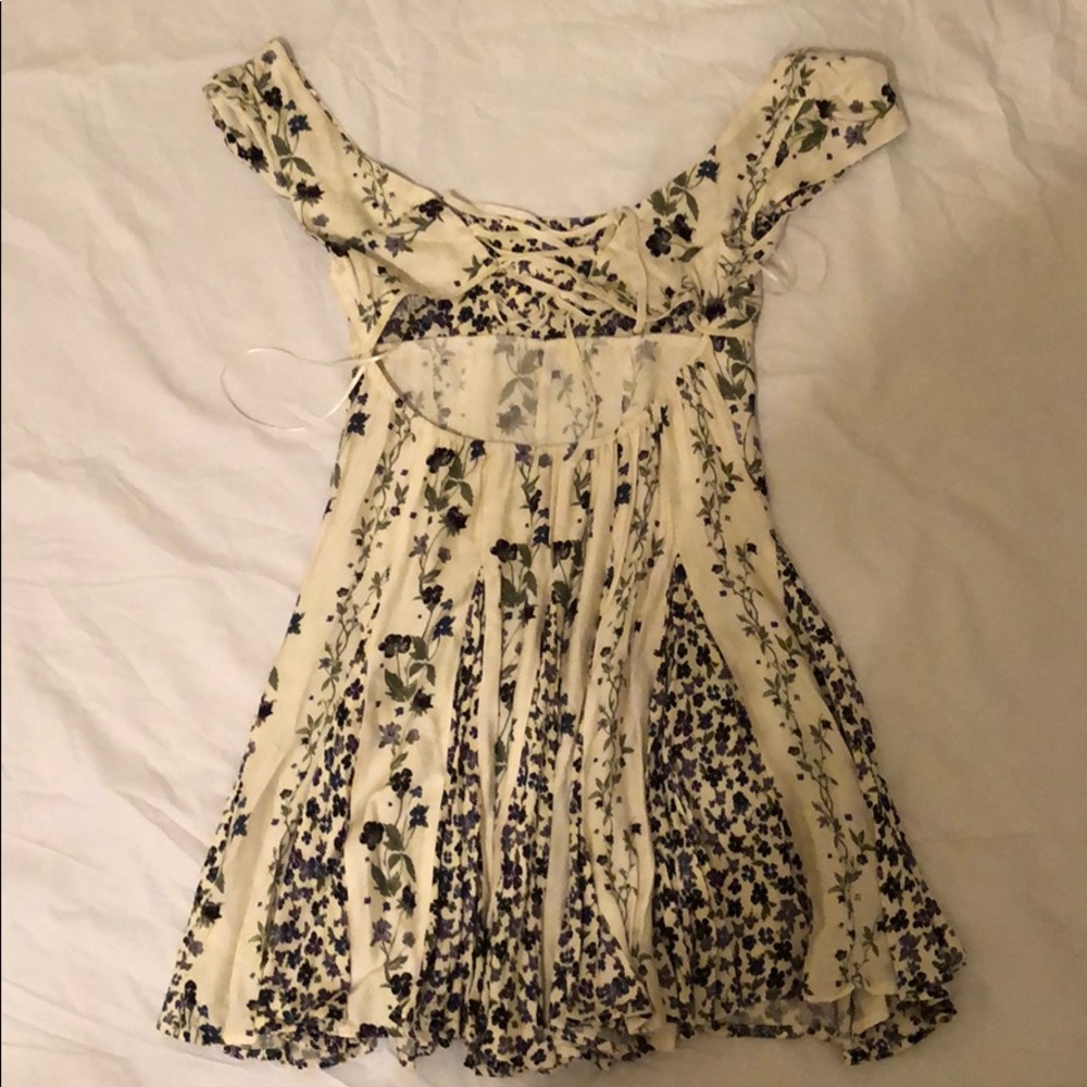 Dress - Picture 2 of 2